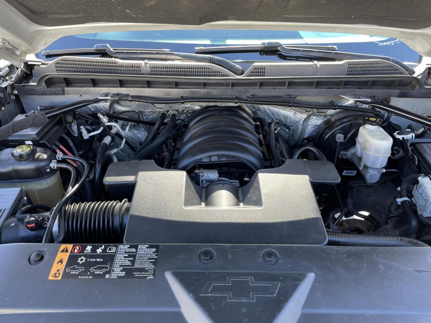 2017 silver Chevrolet Silverado 1500 LT Crew Cab 4WD (3GCUKREC1HG) with an 5.3L V8 OHV 16V Brand New Engine Less than 500 miles engine, 6A transmission, located at 101 N. Main Street, Muncy, PA, 17756, (570) 546-5462, 41.207691, -76.785942 - Photo#11