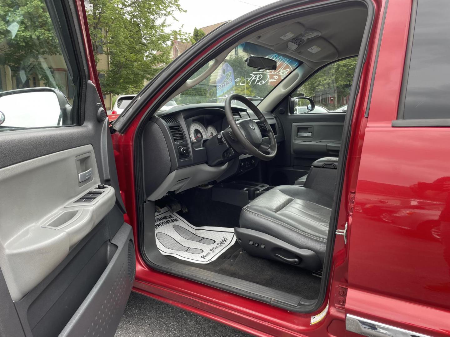 2008 Red Dodge Dakota Laramie Crew Cab 4WD (1D7HW58N58S) with an 4.7L V8 SOHC 16V engine, located at 101 N. Main Street, Muncy, PA, 17756, (570) 546-5462, 41.207691, -76.785942 - Photo#5