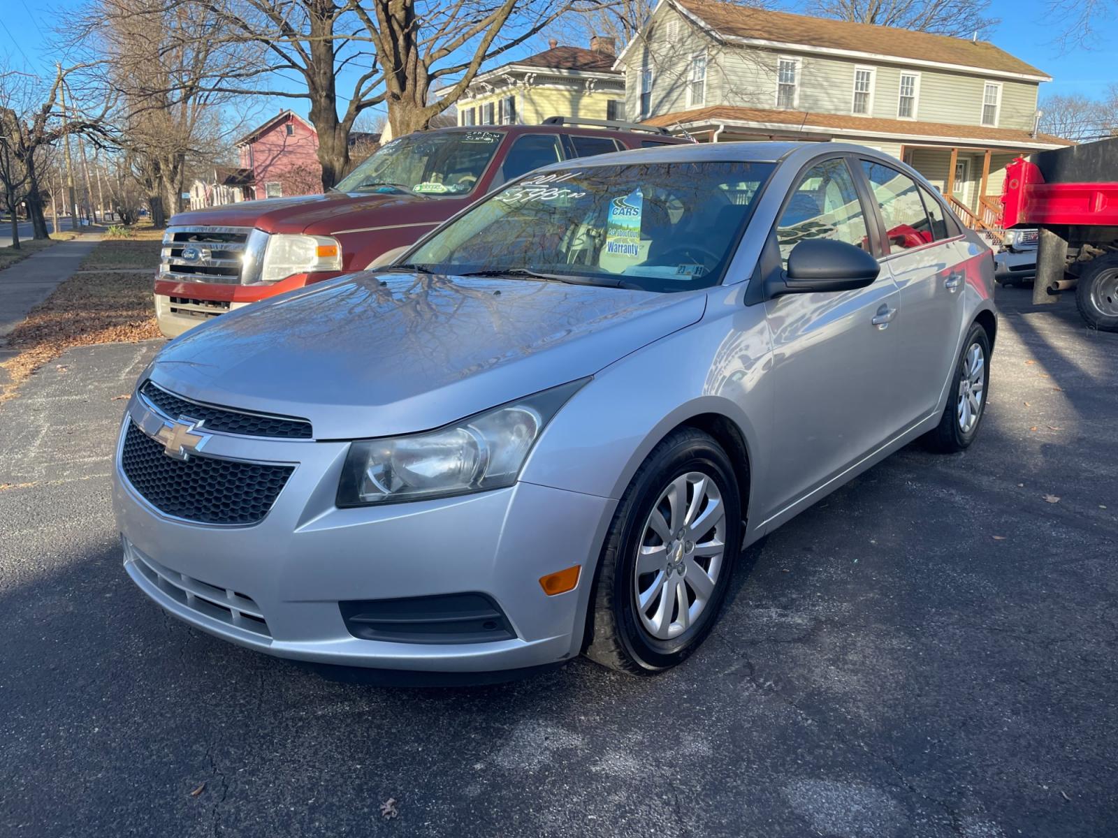 2011 silver Chevrolet Cruze 2LS (1G1PC5SH0B7) with an 1.8L L4 DOHC 16V FFV engine, 6-Speed Automatic transmission, located at 101 N. Main Street, Muncy, PA, 17756, (570) 546-5462, 41.207691, -76.785942 - Photo #1