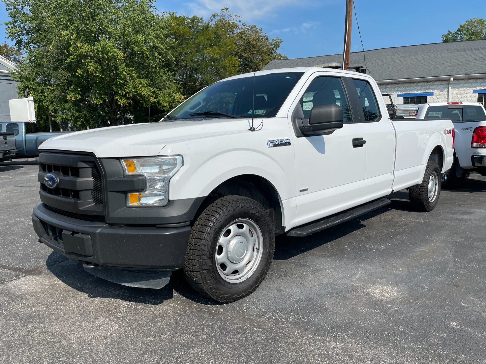 photo of 2016 Ford F-150 Lariat SuperCab 6.5-ft. 4WD