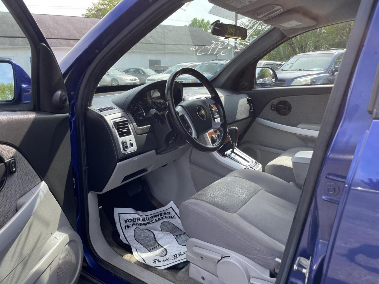 2007 blue Chevrolet Equinox LT1 AWD (2CNDL73F576) with an 3.4L V6 OHV 12V engine, 5-Speed Automatic transmission, located at 101 N. Main Street, Muncy, PA, 17756, (570) 546-5462, 41.207691, -76.785942 - Photo#5