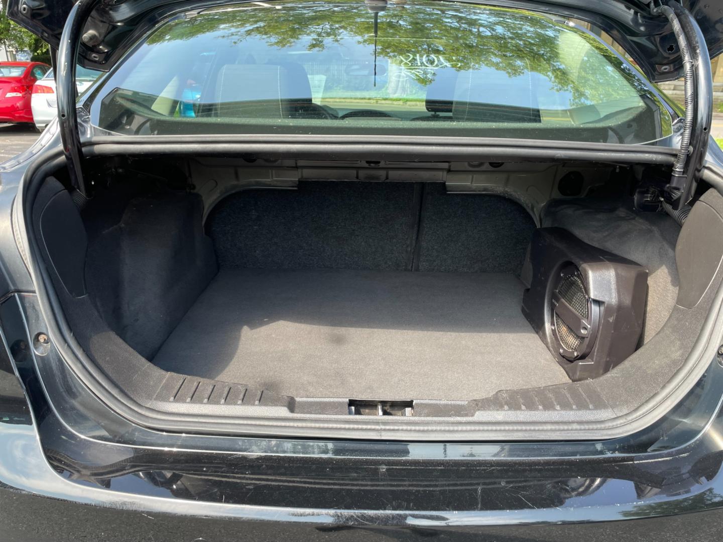 2018 black Ford Focus SEL Sedan (1FADP3H29JL) with an 2.0L L4 DOHC 16V engine, located at 101 N. Main Street, Muncy, PA, 17756, (570) 546-5462, 41.207691, -76.785942 - Photo#7
