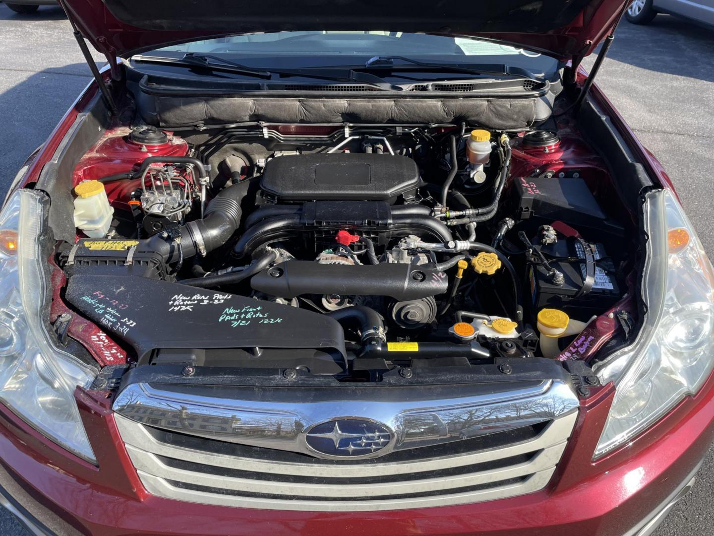 2011 Subaru Outback 2.5I Premium (4S4BRBCC6B3) with an 2.5L H4 DOHC 16V engine, Continuously Variable Transmisson transmission, located at 101 N. Main Street, Muncy, PA, 17756, (570) 546-5462, 41.207691, -76.785942 - Photo#7