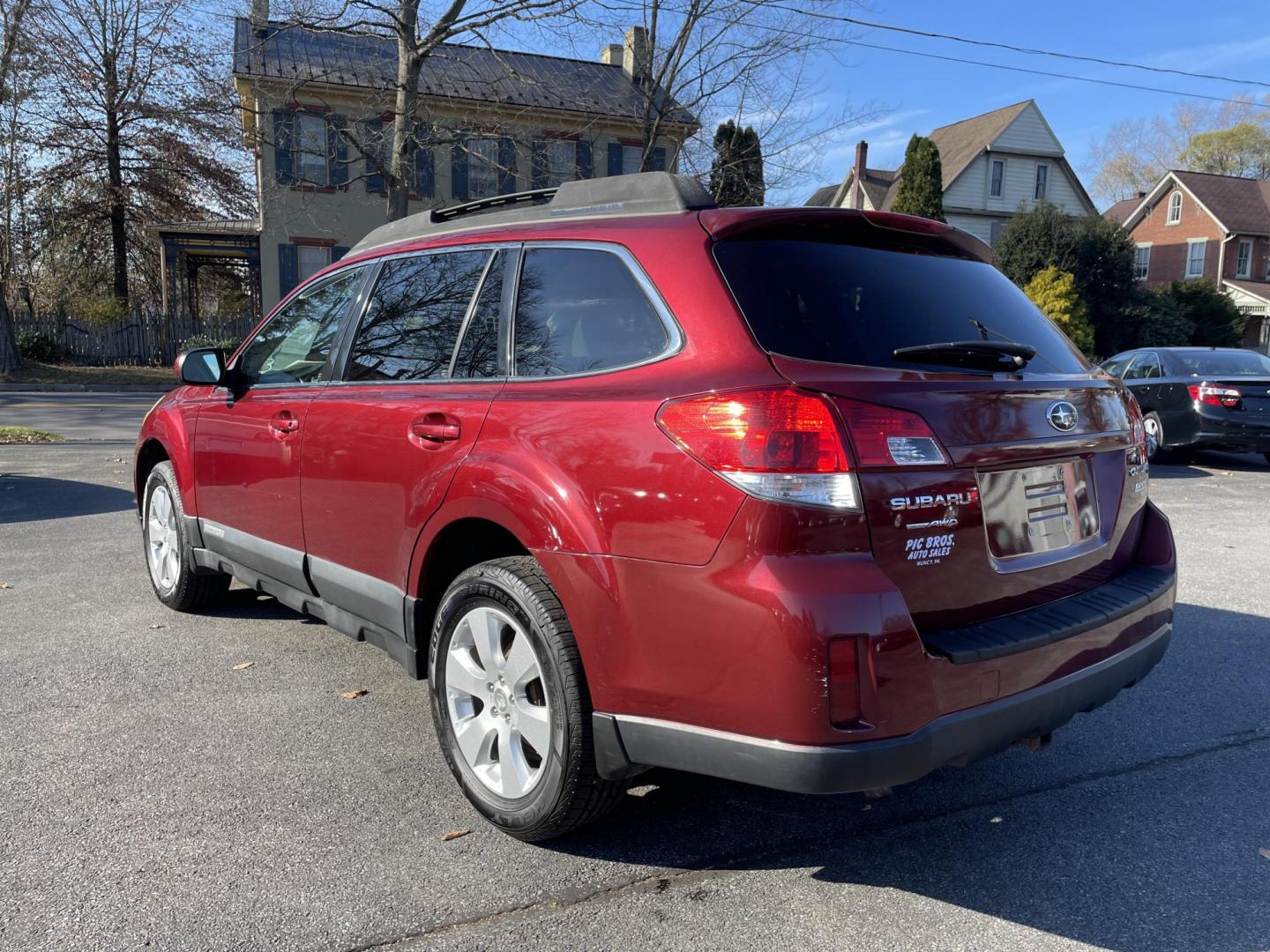 2011 Subaru Outback 2.5I Premium (4S4BRBCC6B3) with an 2.5L H4 DOHC 16V engine, Continuously Variable Transmisson transmission, located at 101 N. Main Street, Muncy, PA, 17756, (570) 546-5462, 41.207691, -76.785942 - Photo#2