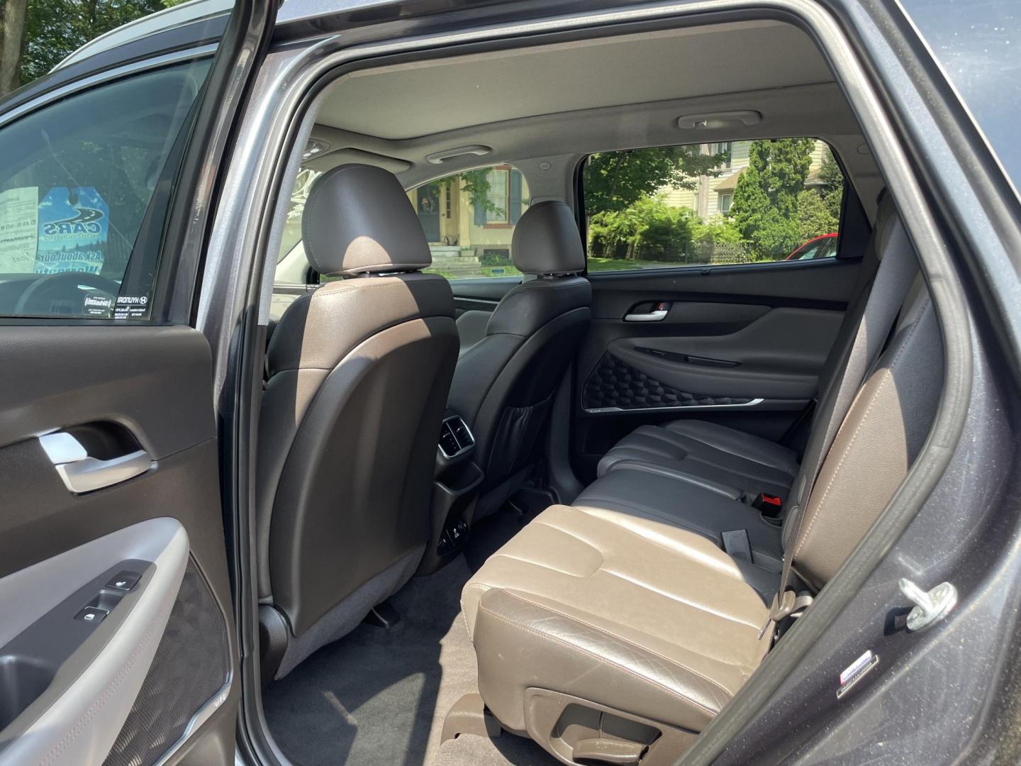 2020 Hyundai Santa Fe Ultimate 2.0T AWD (5NMS5CAA5LH) with an 2.0L L4 DOHC 16V TURBO engine, 6A transmission, located at 101 N. Main Street, Muncy, PA, 17756, (570) 546-5462, 41.207691, -76.785942 - Photo#8