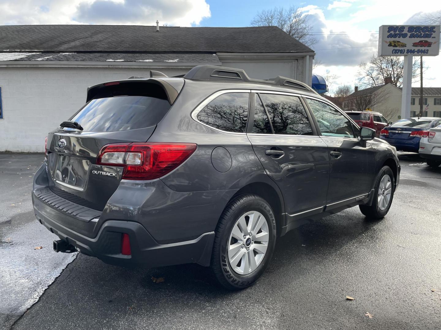 2019 Subaru Outback 2.5i Premium (4S4BSAFC0K3) with an 2.5L H4 DOHC 16V engine, CVT transmission, located at 101 N. Main Street, Muncy, PA, 17756, (570) 546-5462, 41.207691, -76.785942 - Photo#2