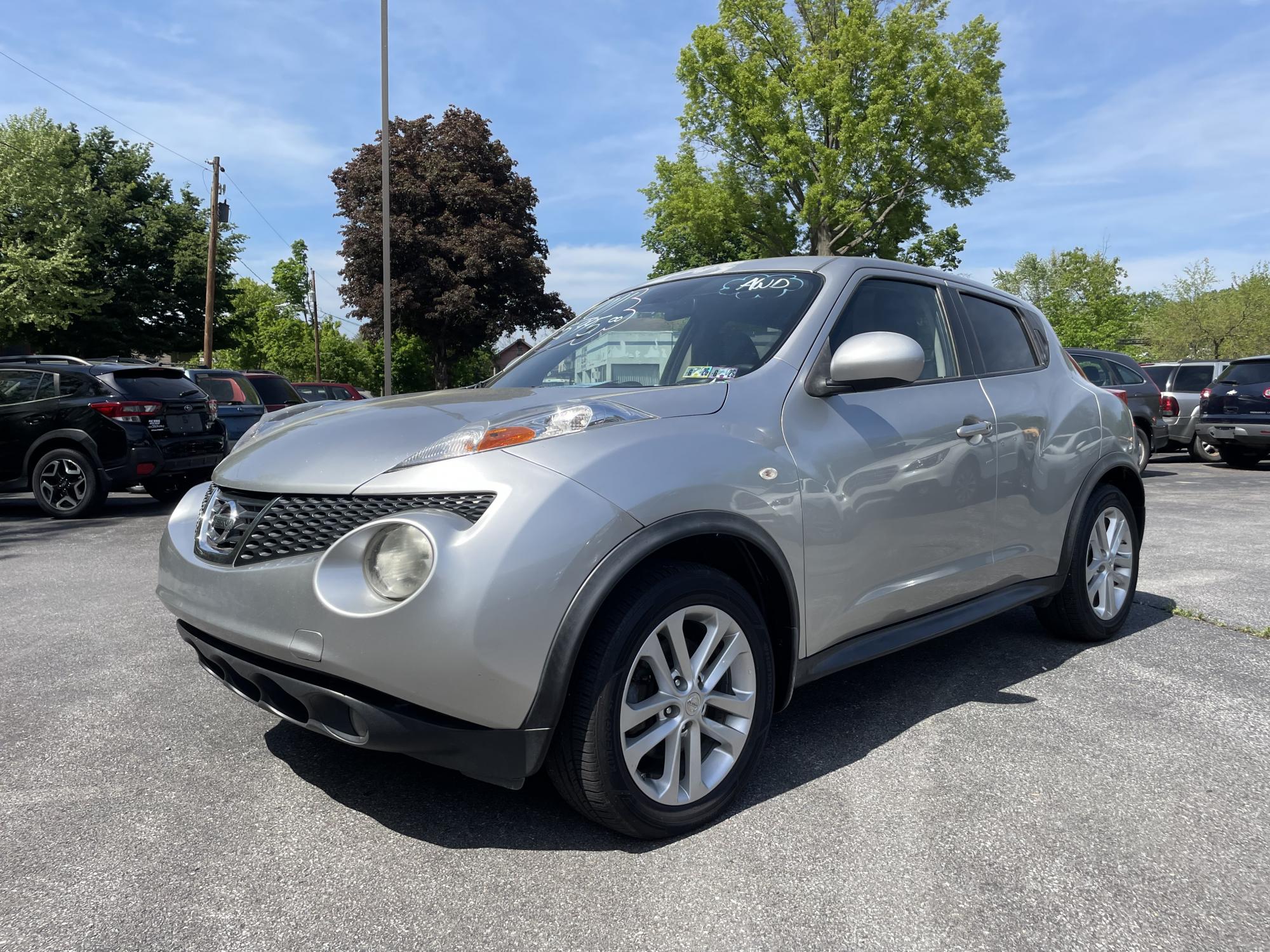photo of 2011 Nissan Juke S AWD