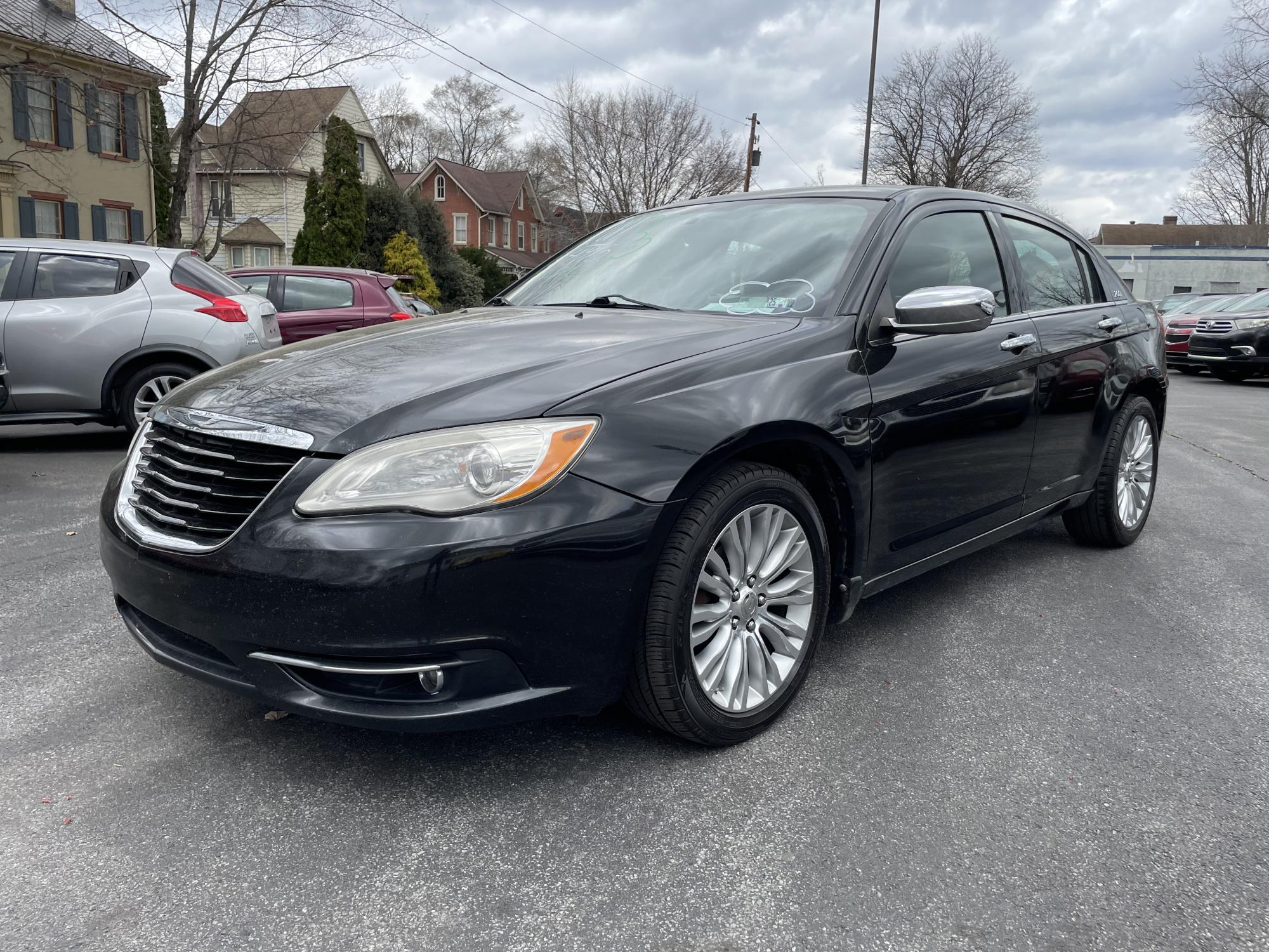 photo of 2011 Chrysler 200 Limited