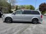 2017 silver /black Dodge Grand Caravan SE (2C4RDGBG7HR) with an 3.6L V6 DOHC 24V engine, 6A transmission, located at 101 N. Main Street, Muncy, PA, 17756, (570) 546-5462, 41.207691, -76.785942 - Photo#4