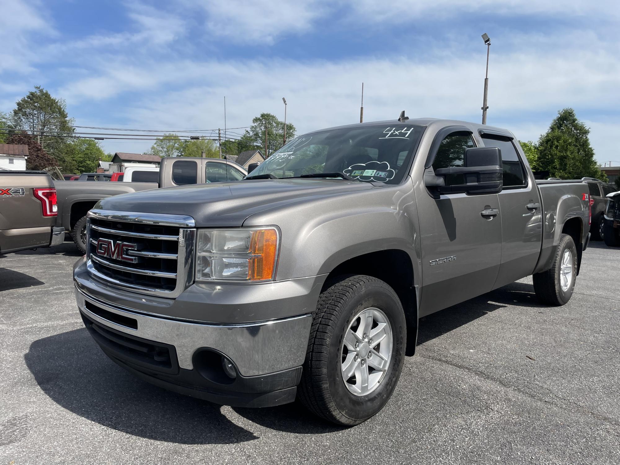 photo of 2012 GMC Sierra 1500 SLE Crew Cab 4WD