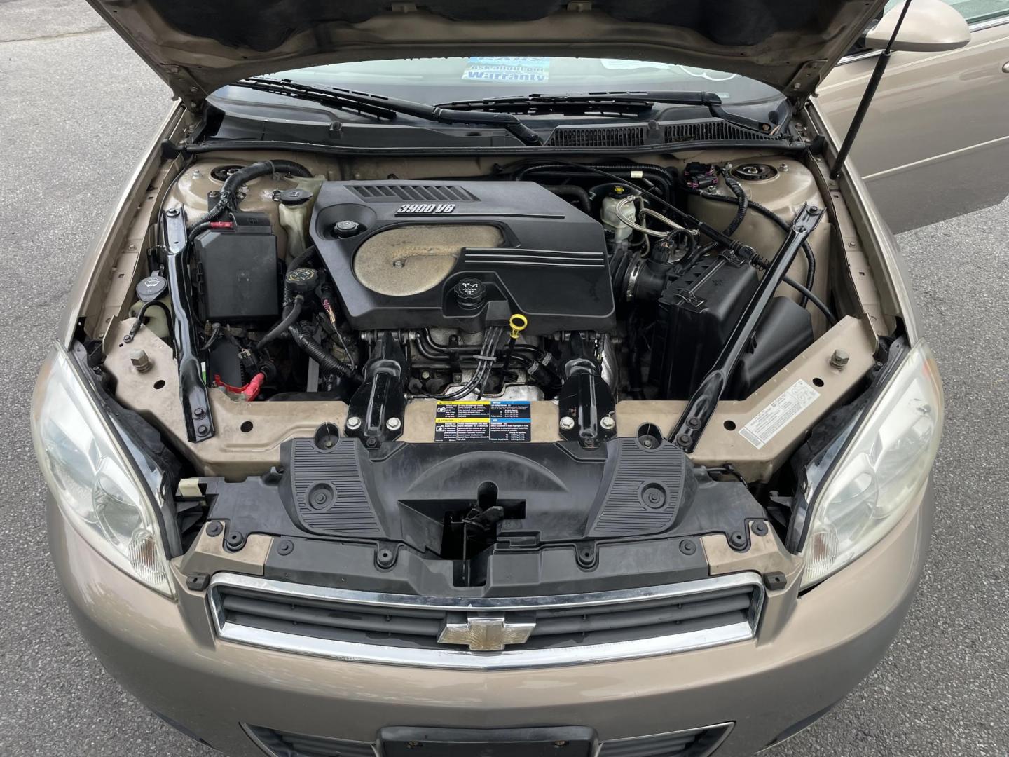 2006 Chevrolet Impala 3LT (2G1WC581669) with an 3.9L V6 OHV 12V engine, 4-Speed Automatic Overdrive transmission, located at 101 N. Main Street, Muncy, PA, 17756, (570) 546-5462, 41.207691, -76.785942 - Photo#7
