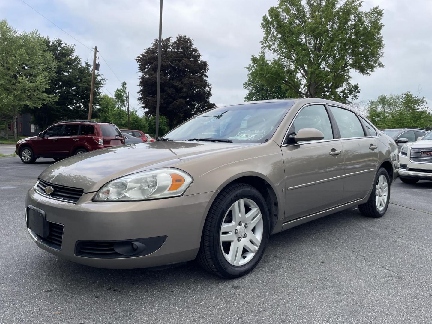 2006 Chevrolet Impala 3LT (2G1WC581669) with an 3.9L V6 OHV 12V engine, 4-Speed Automatic Overdrive transmission, located at 101 N. Main Street, Muncy, PA, 17756, (570) 546-5462, 41.207691, -76.785942 - Photo#0