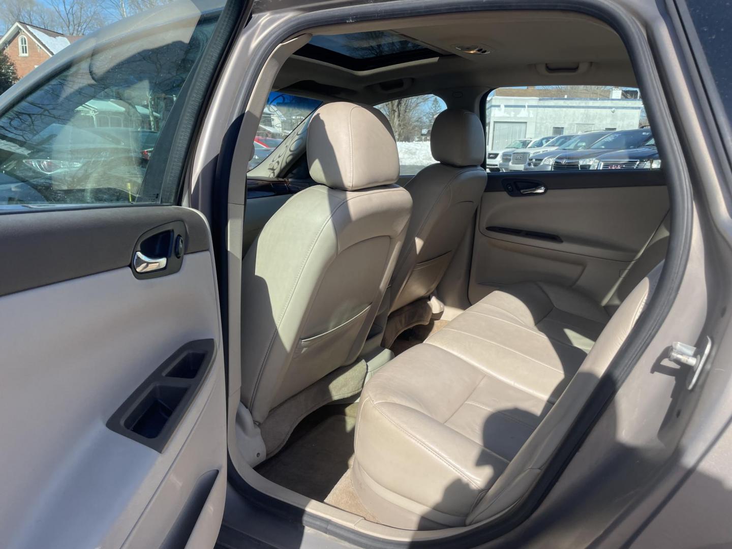 2006 Chevrolet Impala 3LT (2G1WC581669) with an 3.9L V6 OHV 12V engine, 4-Speed Automatic Overdrive transmission, located at 101 N. Main Street, Muncy, PA, 17756, (570) 546-5462, 41.207691, -76.785942 - Photo#5