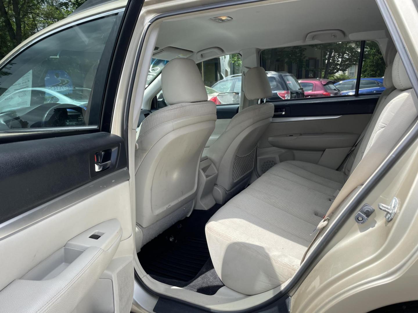 2010 Subaru Outback 2.5I Premium (4S4BRBCCXA3) with an 2.5L H4 DOHC 16V engine, Continuously Variable Transmisson transmission, located at 101 N. Main Street, Muncy, PA, 17756, (570) 546-5462, 41.207691, -76.785942 - Photo#5