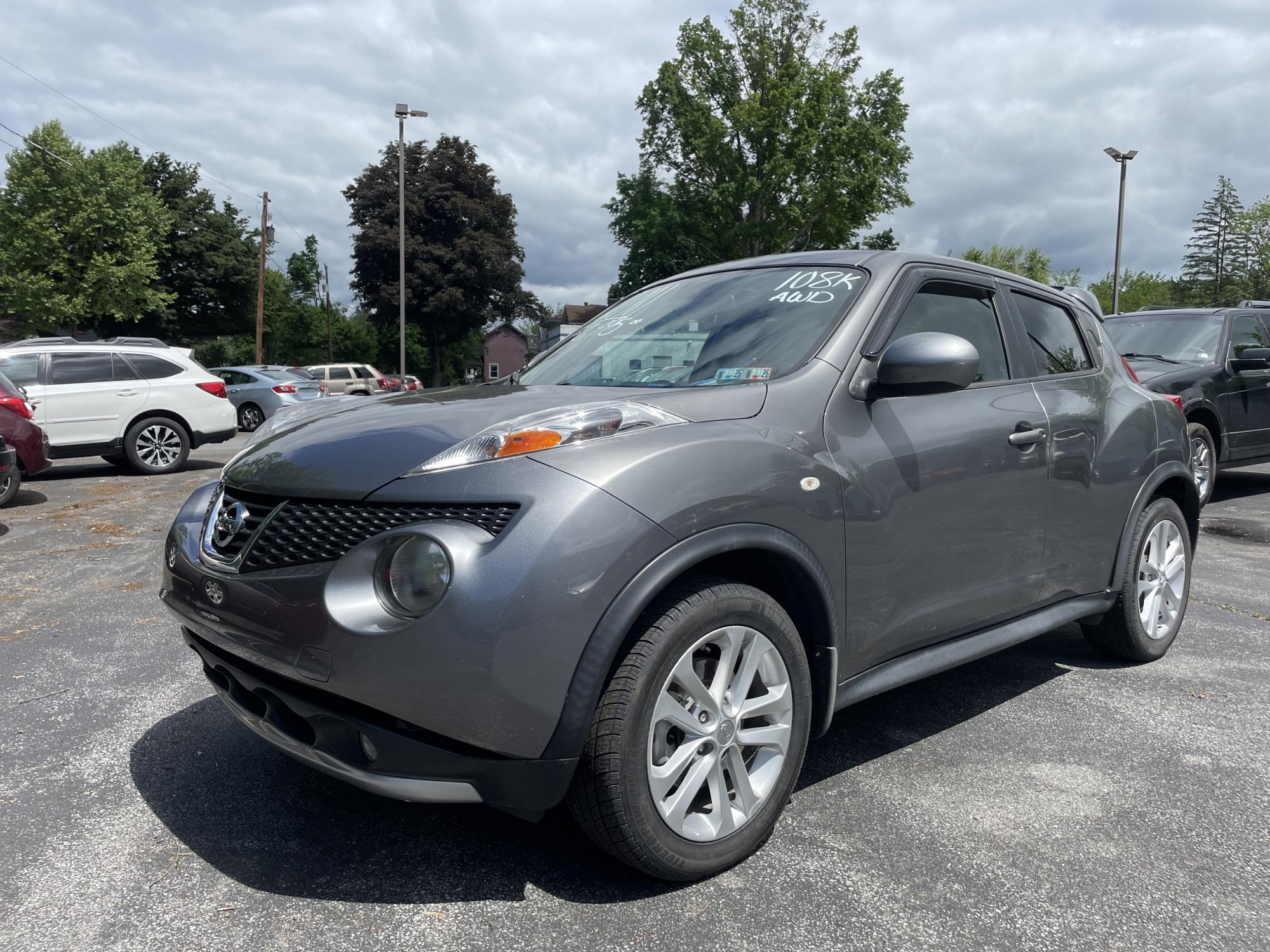 photo of 2011 Nissan Juke S AWD