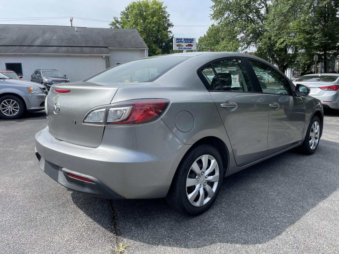 2010 Mazda MAZDA3 i Sport 4-Door (JM1BL1SG6A1) with an 2.0L L4 DOHC 16V engine, located at 101 N. Main Street, Muncy, PA, 17756, (570) 546-5462, 41.207691, -76.785942 - Photo#2