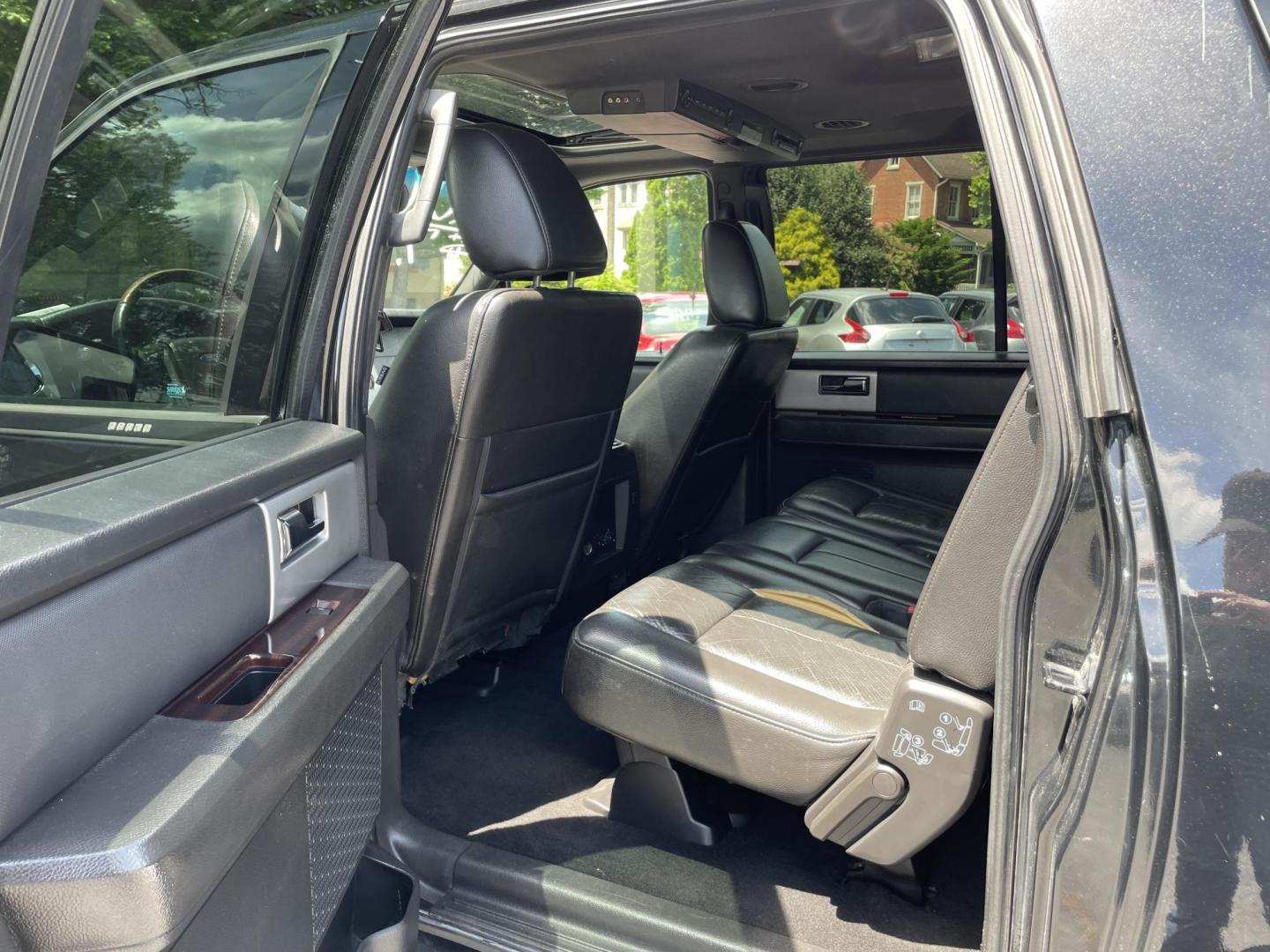 2010 black /black Ford Expedition EL Limited 4WD (1FMJK2A51AE) with an 5.4L V8 SOHC 16V engine, 6-Speed Automatic transmission, located at 101 N. Main Street, Muncy, PA, 17756, (570) 546-5462, 41.207691, -76.785942 - Photo#9