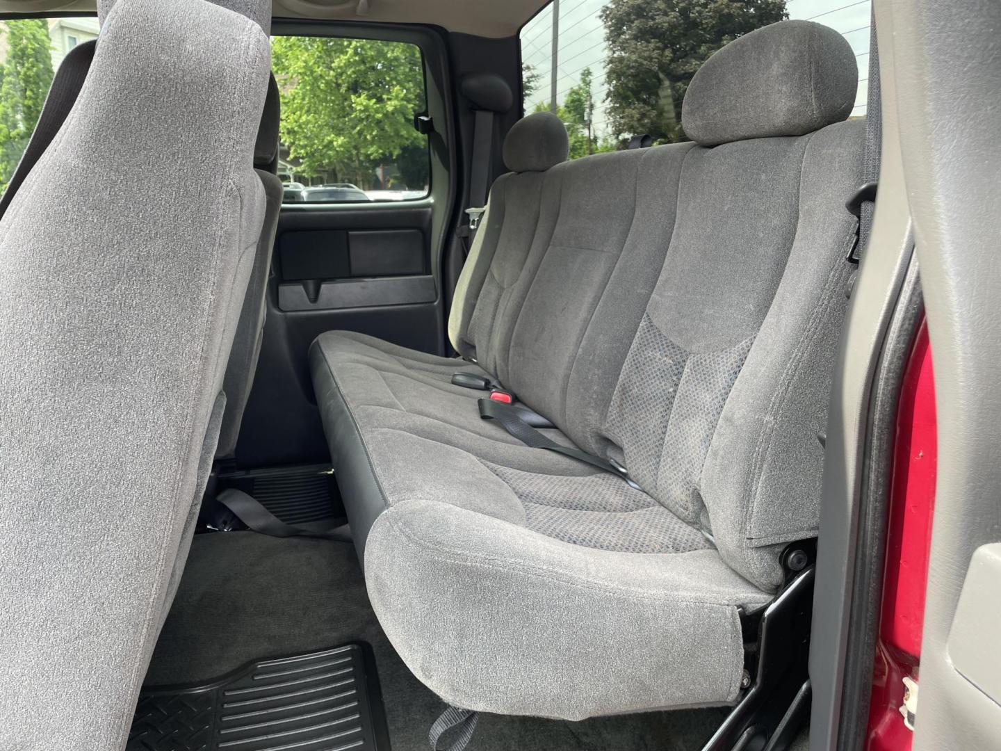 2005 burgandy Chevrolet Silverado 1500 Ext. Cab Long Bed 4WD (2GCEK19B251) with an 5.3L V8 OHV 16V engine, 4-Speed Automatic Overdrive transmission, located at 101 N. Main Street, Muncy, PA, 17756, (570) 546-5462, 41.207691, -76.785942 - Photo#8