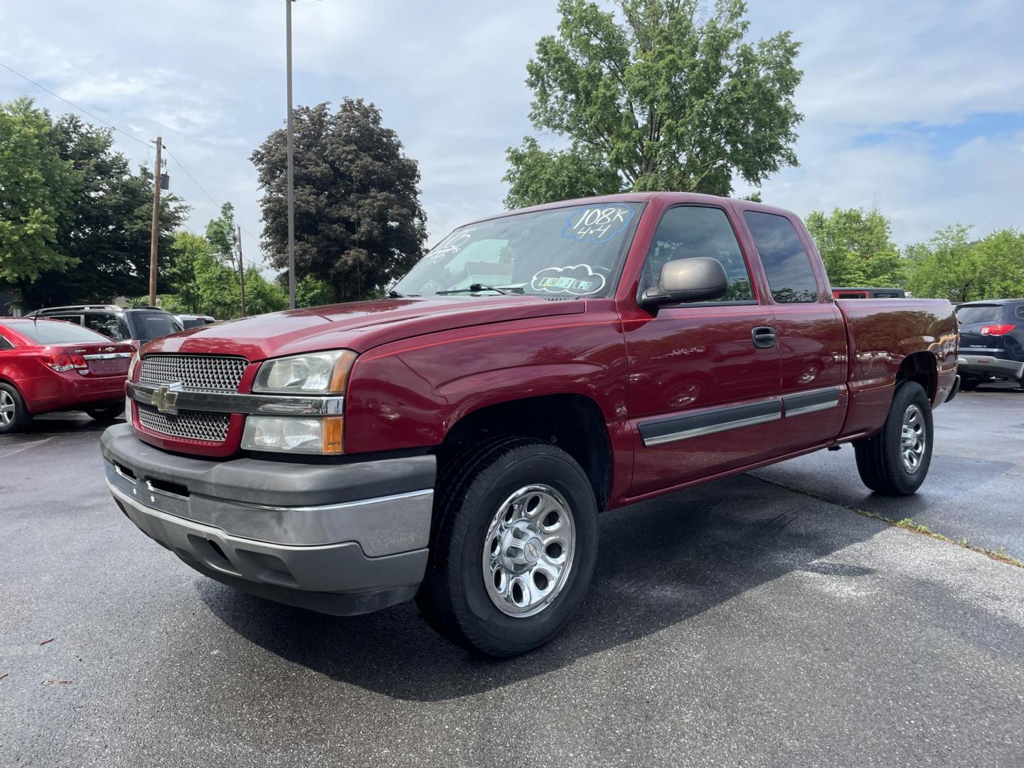 2005 burgandy Chevrolet Silverado 1500 Ext. Cab Long Bed 4WD (2GCEK19B251) with an 5.3L V8 OHV 16V engine, 4-Speed Automatic Overdrive transmission, located at 101 N. Main Street, Muncy, PA, 17756, (570) 546-5462, 41.207691, -76.785942 - Photo#0