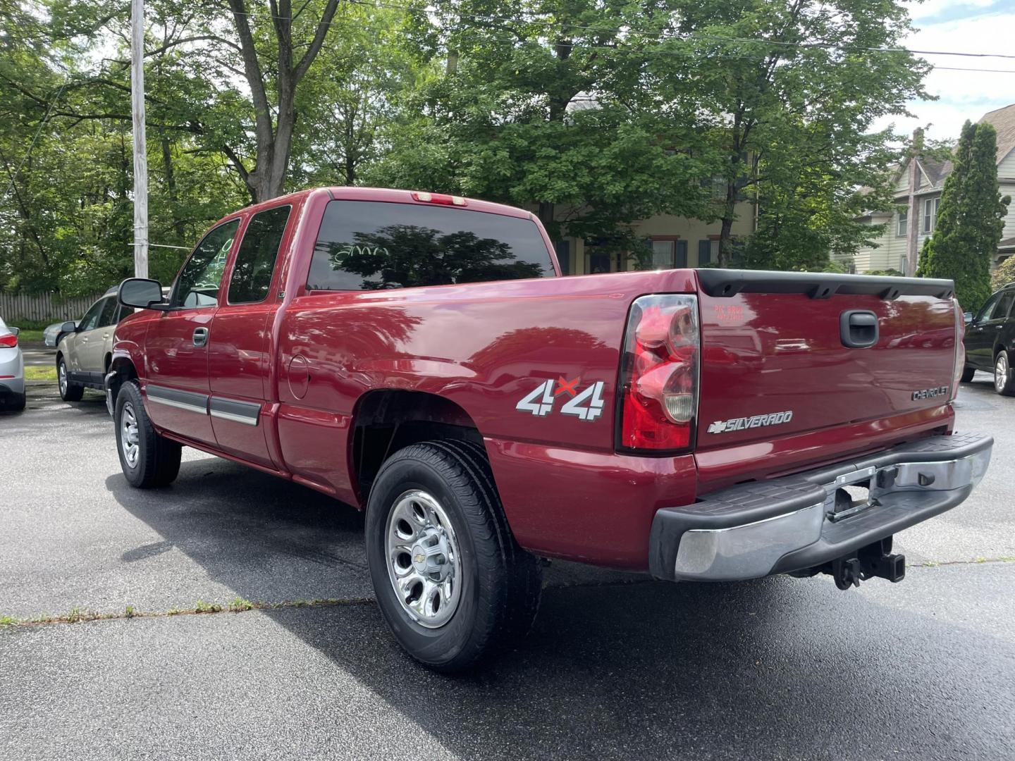 2005 burgandy Chevrolet Silverado 1500 Ext. Cab Long Bed 4WD (2GCEK19B251) with an 5.3L V8 OHV 16V engine, 4-Speed Automatic Overdrive transmission, located at 101 N. Main Street, Muncy, PA, 17756, (570) 546-5462, 41.207691, -76.785942 - Photo#3