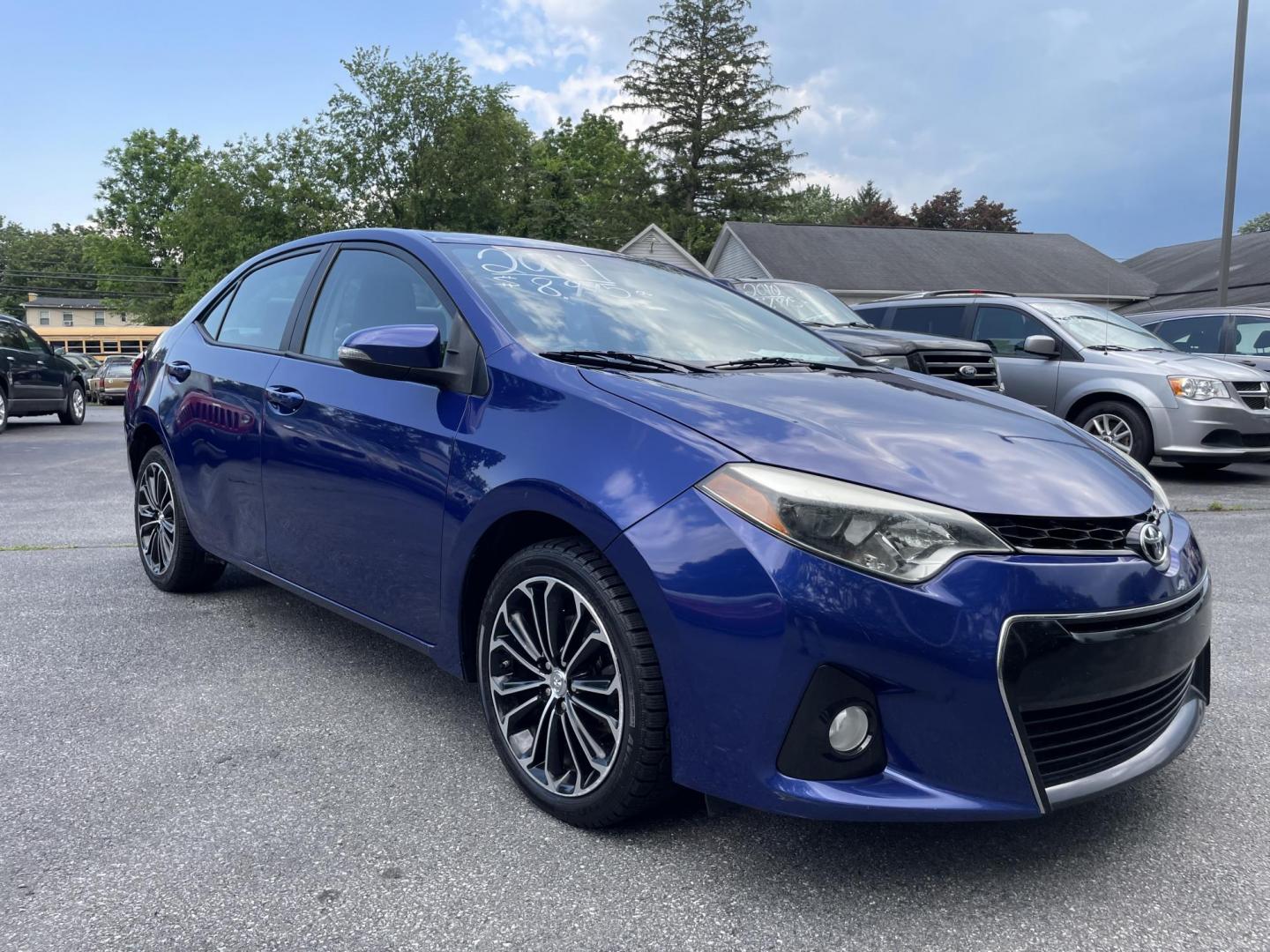 2014 blue /black Toyota Corolla L 4-Speed AT (2T1BURHE7EC) with an 1.8L L4 DOHC 16V engine, 4-Speed Automatic transmission, located at 101 N. Main Street, Muncy, PA, 17756, (570) 546-5462, 41.207691, -76.785942 - Photo#1