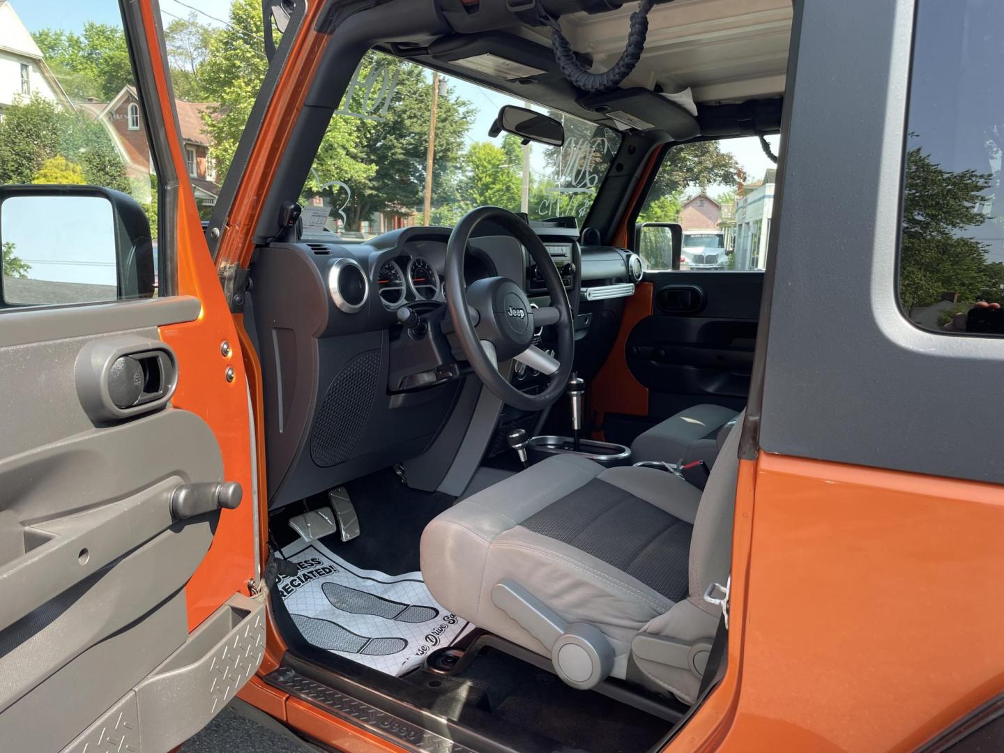 2010 Jeep Wrangler Sport 4WD (1J4AA2D13AL) with an 3.8L V6 OHV 12V engine, Auto transmission, located at 101 N. Main Street, Muncy, PA, 17756, (570) 546-5462, 41.207691, -76.785942 - Photo#8