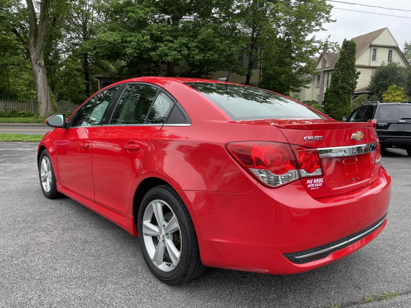 2014 Chevrolet Cruze 2LT Auto (1G1PE5SB4E7) with an 1.4L L4 DOHC 16V TURBO engine, 6-Speed Automatic transmission, located at 101 N. Main Street, Muncy, PA, 17756, (570) 546-5462, 41.207691, -76.785942 - Photo#3