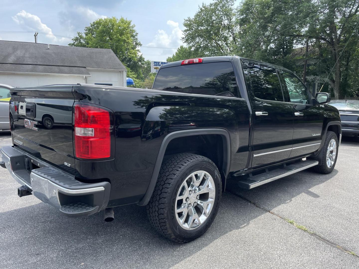 2014 black /black GMC Sierra 1500 SLT Crew Cab 4WD (3GTU2VEC5EG) with an 5.3L V8 OHV 16V engine, 6-Speed Automatic transmission, located at 101 N. Main Street, Muncy, PA, 17756, (570) 546-5462, 41.207691, -76.785942 - Photo#5