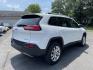 2014 White /black Jeep Cherokee Limited 4WD (1C4PJMDB2EW) with an 2.4L L4 DOHC 16V engine, 9-Speed Automatic transmission, located at 101 N. Main Street, Muncy, PA, 17756, (570) 546-5462, 41.207691, -76.785942 - Photo#3