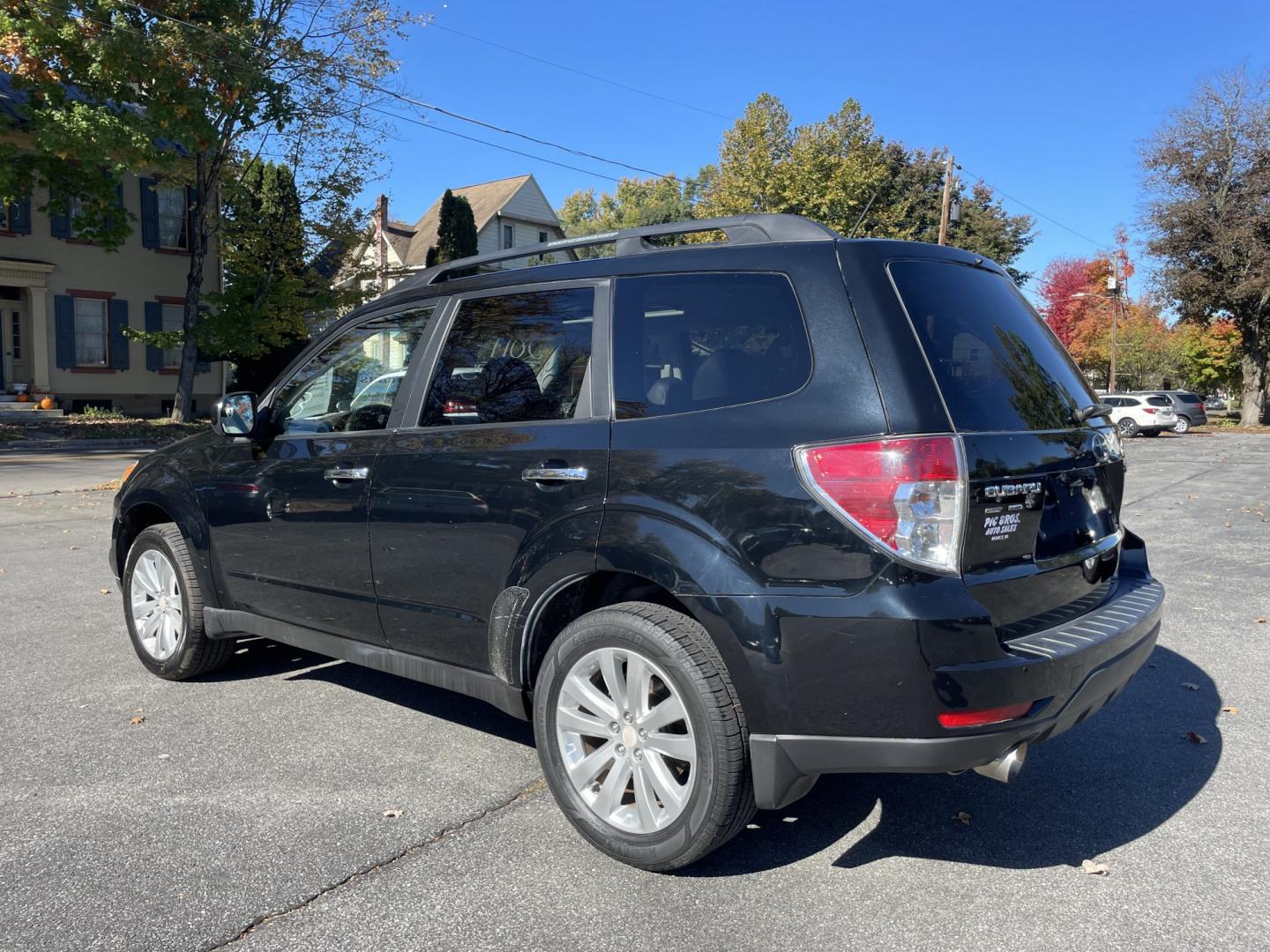 2011 black /black Subaru Forester 2.5X Limited (JF2SHAFC8BH) with an 2.5L H4 SOHC 16V engine, 4-Speed Automatic transmission, located at 101 N. Main Street, Muncy, PA, 17756, (570) 546-5462, 41.207691, -76.785942- Photo#3