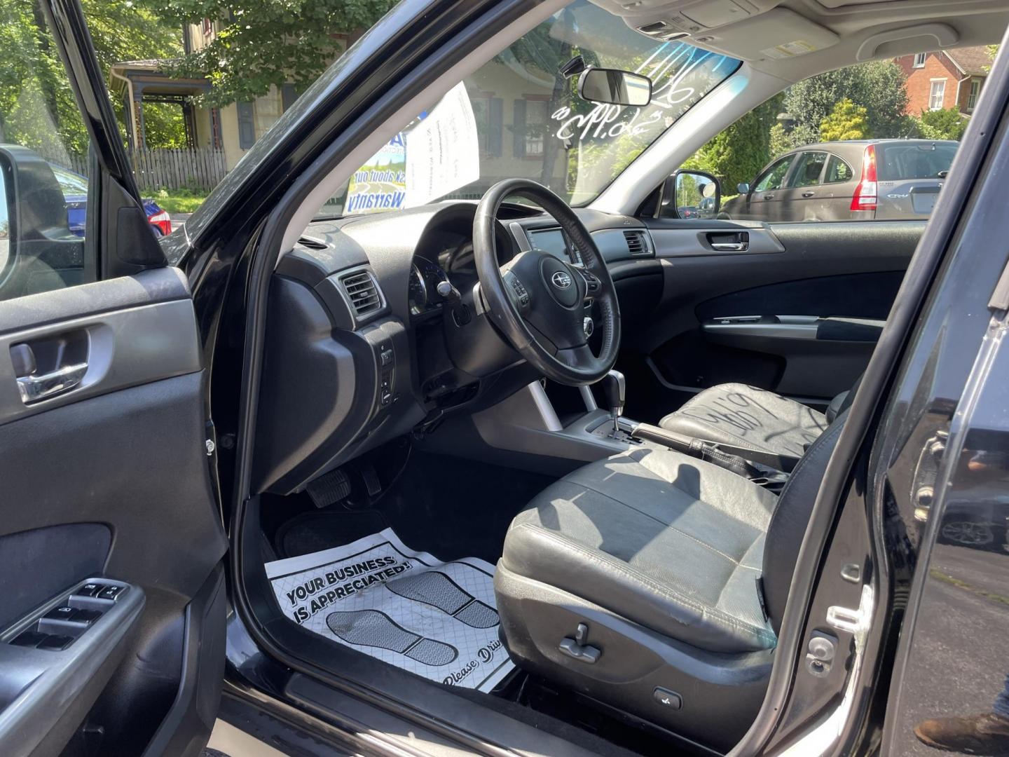 2011 black /black Subaru Forester 2.5X Limited (JF2SHAFC8BH) with an 2.5L H4 SOHC 16V engine, 4-Speed Automatic transmission, located at 101 N. Main Street, Muncy, PA, 17756, (570) 546-5462, 41.207691, -76.785942 - Photo#5