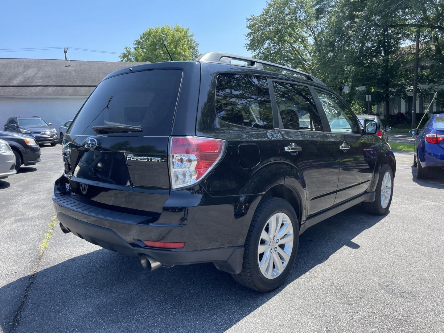 2011 black /black Subaru Forester 2.5X Limited (JF2SHAFC8BH) with an 2.5L H4 SOHC 16V engine, 4-Speed Automatic transmission, located at 101 N. Main Street, Muncy, PA, 17756, (570) 546-5462, 41.207691, -76.785942 - Photo#3