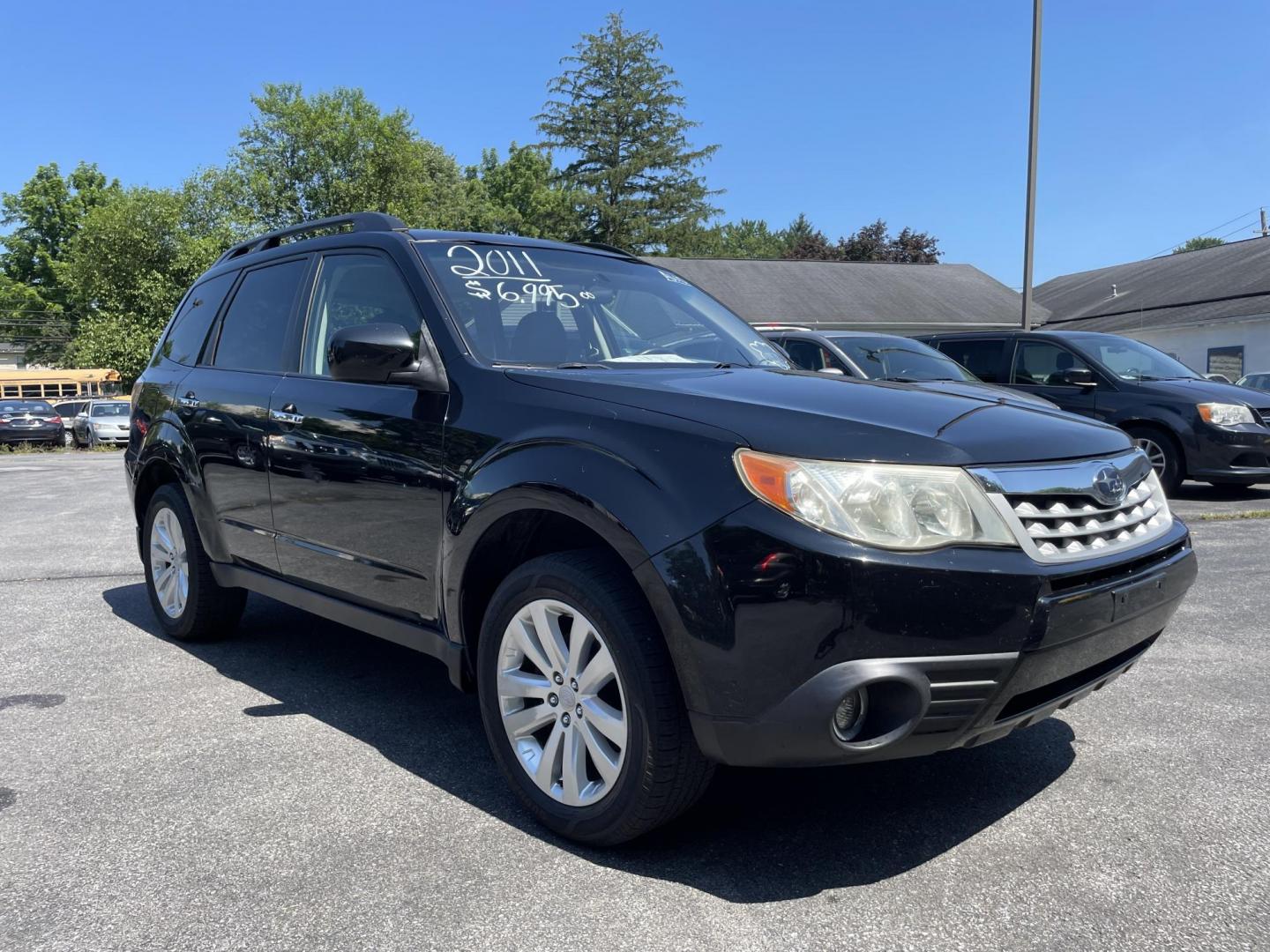 2011 black /black Subaru Forester 2.5X Limited (JF2SHAFC8BH) with an 2.5L H4 SOHC 16V engine, 4-Speed Automatic transmission, located at 101 N. Main Street, Muncy, PA, 17756, (570) 546-5462, 41.207691, -76.785942 - Photo#1