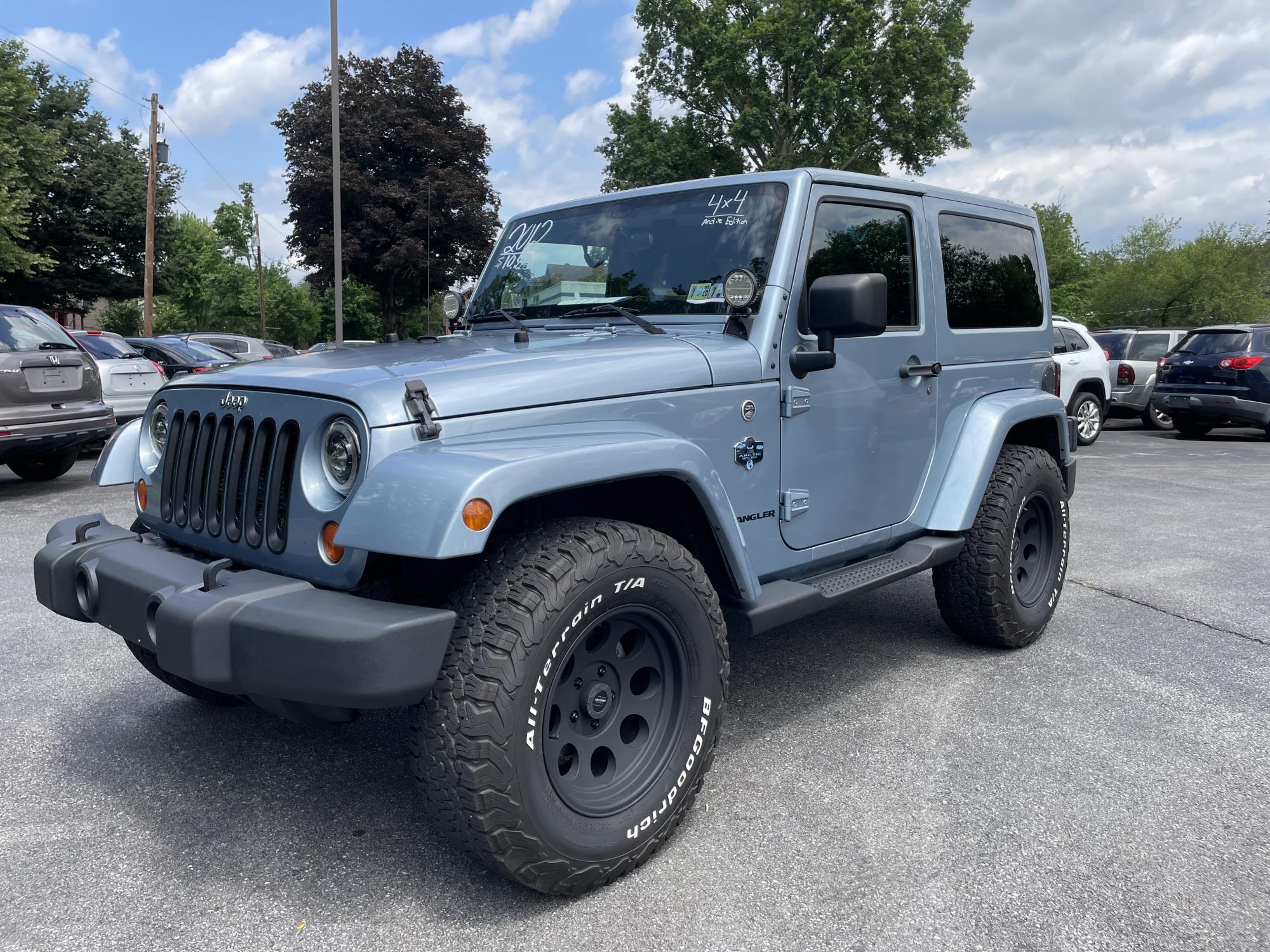 photo of 2012 Jeep Wrangler Sahara Arctic Edition 4WD