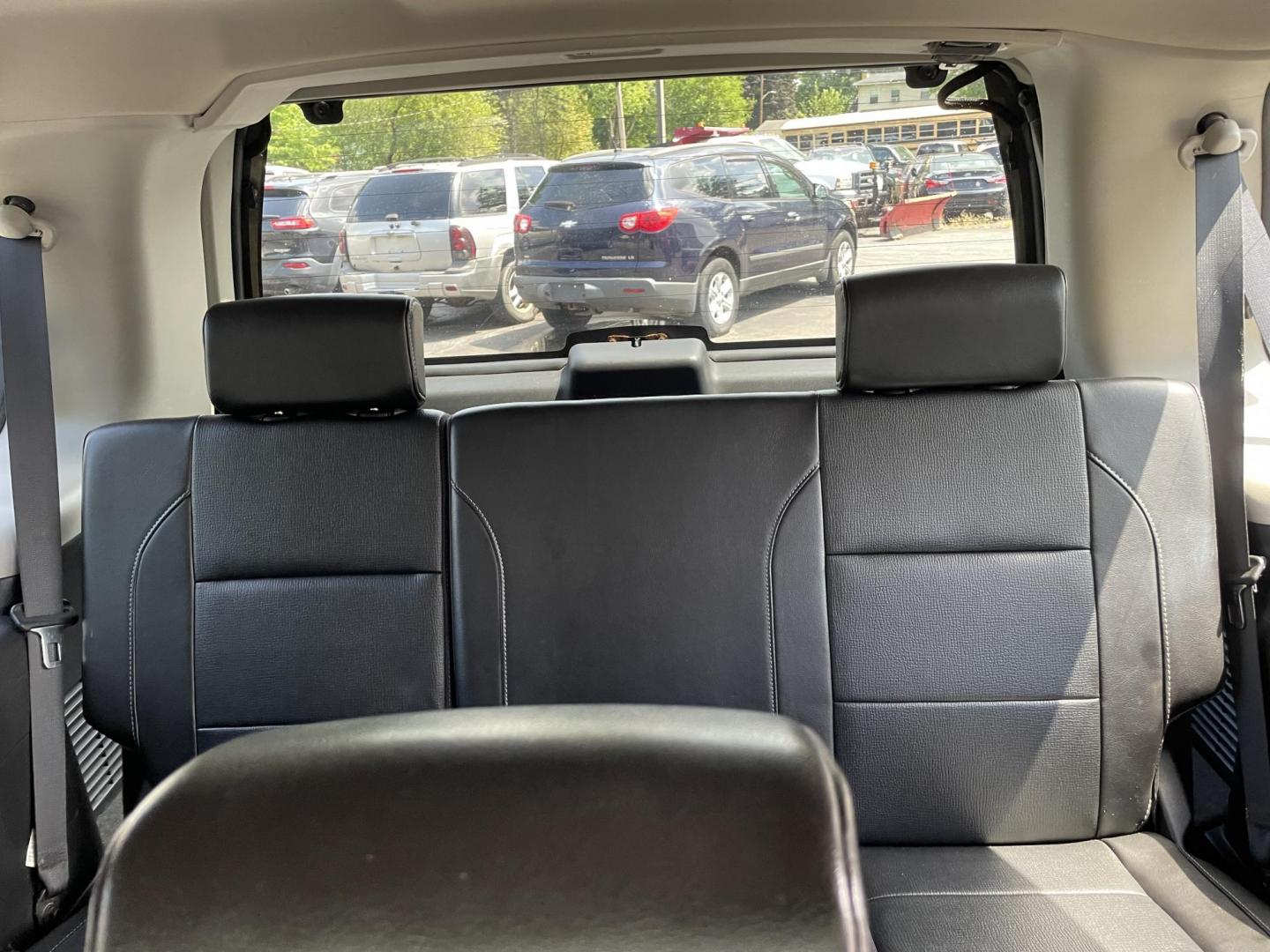 2012 Nissan Armada SL 4WD (5N1AA0NC2CN) with an 5.6L V8 DOHC 32V engine, 5-Speed Automatic transmission, located at 101 N. Main Street, Muncy, PA, 17756, (570) 546-5462, 41.207691, -76.785942 - Photo#9