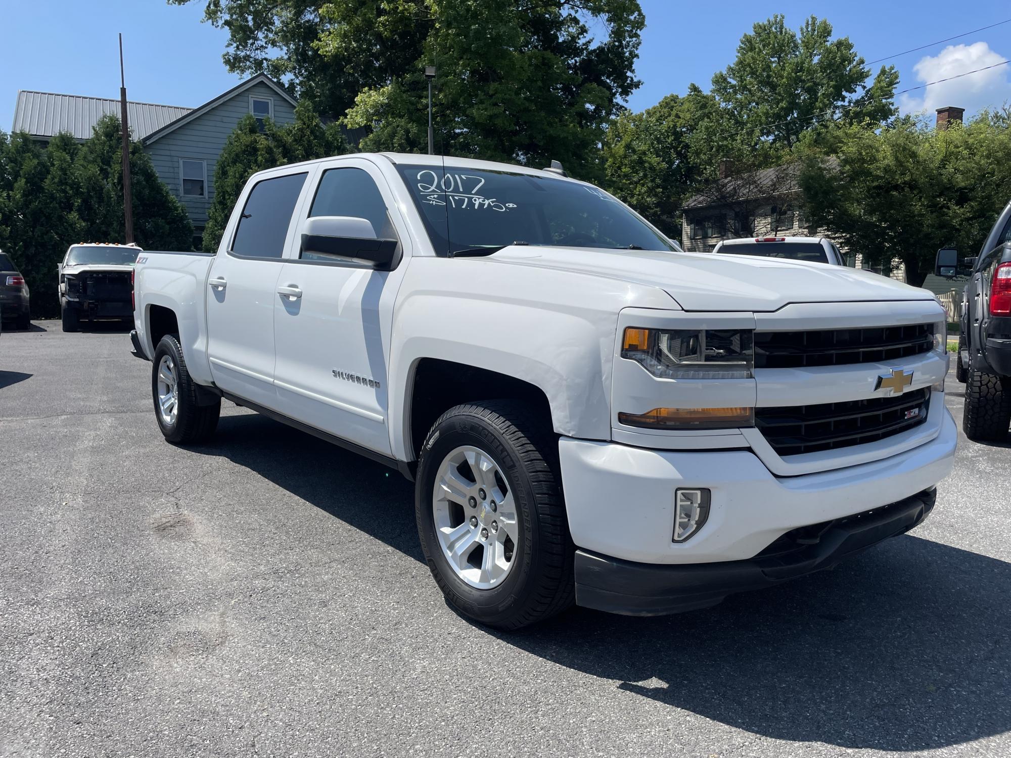 photo of 2017 Chevrolet Silverado 1500 LT Crew Cab 4WD