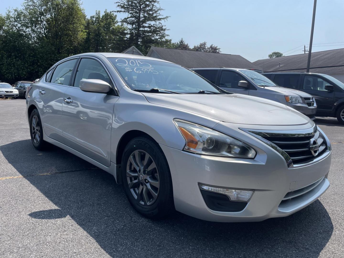 2015 silver Nissan Altima 2.5 S (1N4AL3AP3FN) with an 2.5L L4 DOHC 16V engine, Continuously Variable Transmission transmission, located at 101 N. Main Street, Muncy, PA, 17756, (570) 546-5462, 41.207691, -76.785942 - Photo#1
