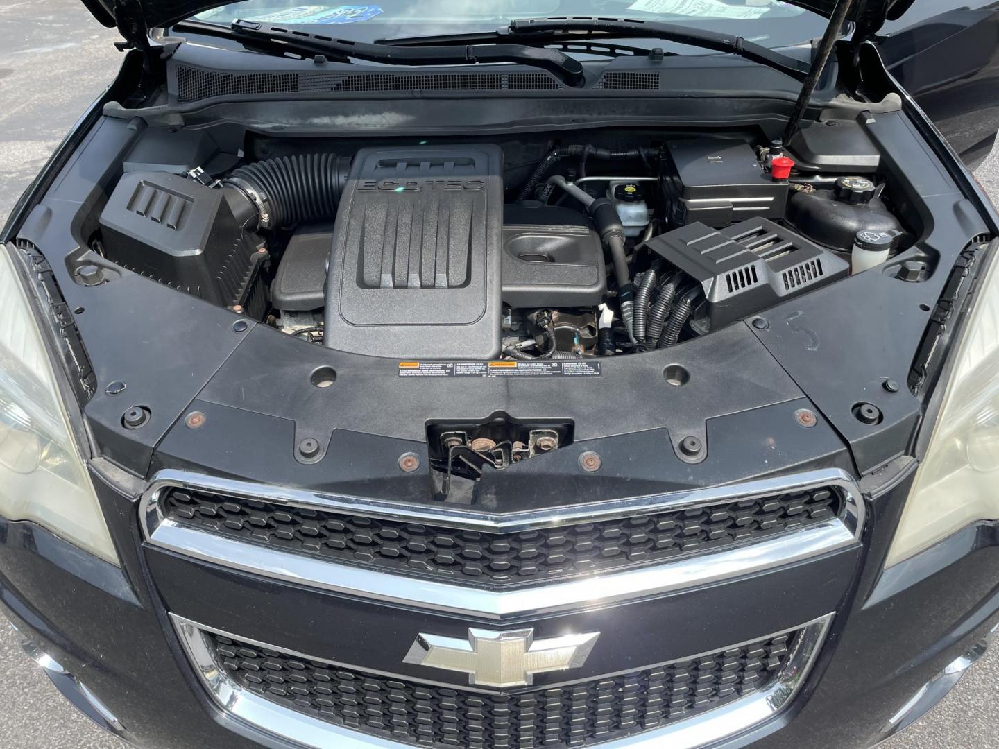 2011 black Chevrolet Equinox 2LT AWD (2CNFLNEC8B6) with an 2.4L L4 DOHC 16V engine, 6-Speed Automatic transmission, located at 101 N. Main Street, Muncy, PA, 17756, (570) 546-5462, 41.207691, -76.785942 - Photo#8