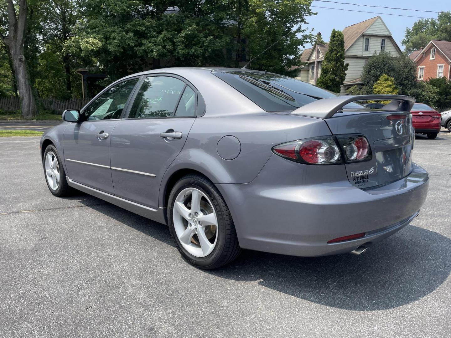 2008 silver Mazda MAZDA6 i 5-Door Grand Touring (1YVHP84C385) with an 2.3L L4 DOHC 16V engine, located at 101 N. Main Street, Muncy, PA, 17756, (570) 546-5462, 41.207691, -76.785942 - Photo#3