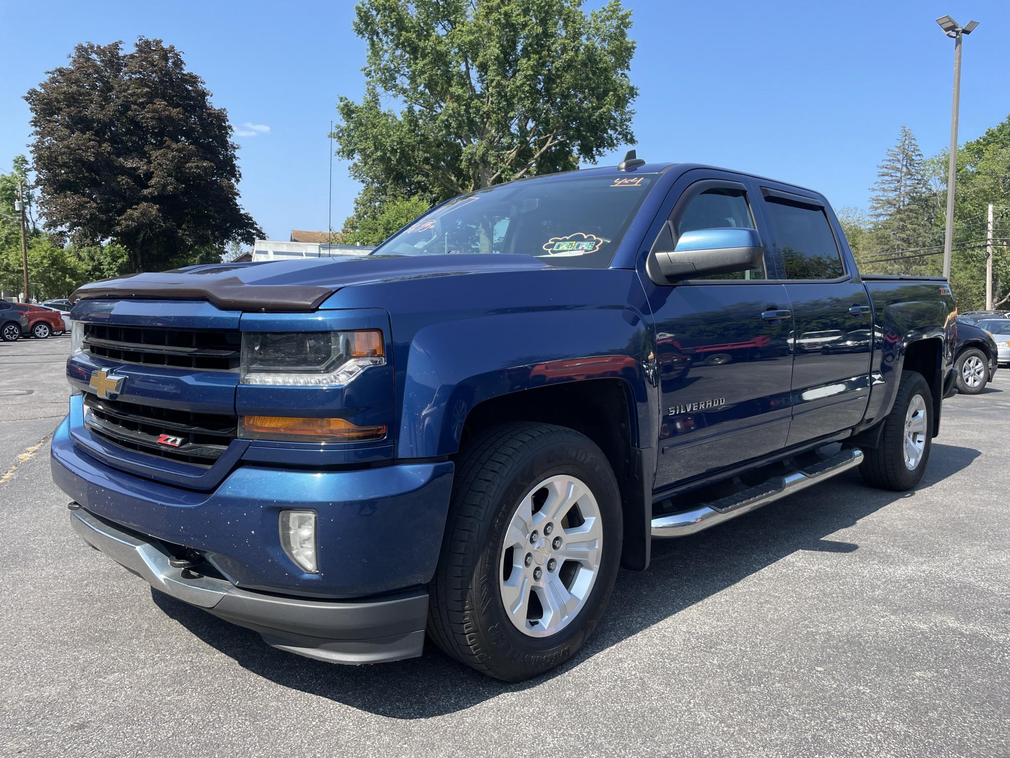 photo of 2017 Chevrolet Silverado 1500 LT Crew Cab 4WD
