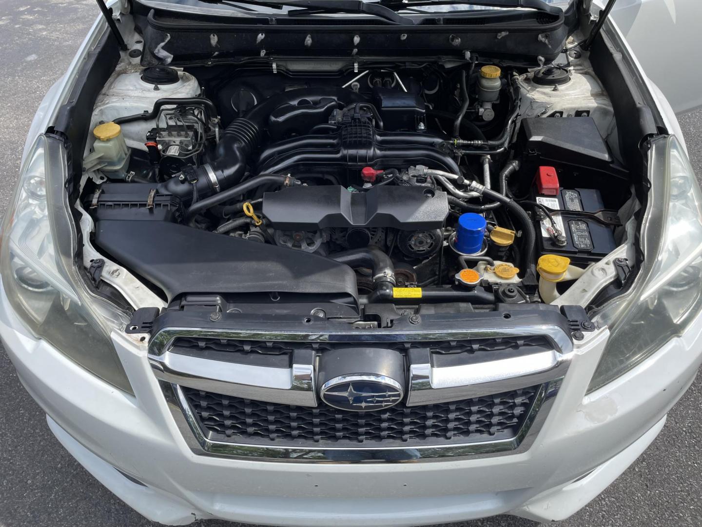 2013 White /tan Subaru Legacy 2.5i (4S3BMBA6XD3) with an 2.5L H4 SOHC 16V engine, Continuously Variable Transmission transmission, located at 101 N. Main Street, Muncy, PA, 17756, (570) 546-5462, 41.207691, -76.785942 - Photo#7