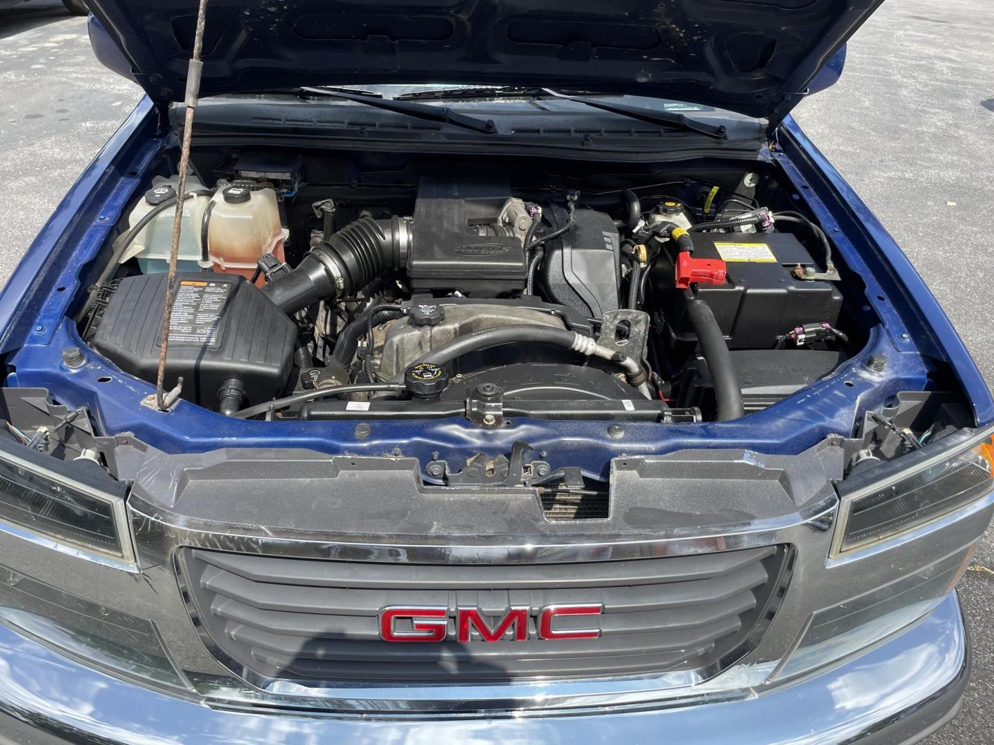 2012 blue GMC Canyon SLE2 Crew Cab 4WD (1GTH6PFE4C8) with an 3.7L L5 DOHC 20V engine, auto transmission, located at 101 N. Main Street, Muncy, PA, 17756, (570) 546-5462, 41.207691, -76.785942 - Photo#7