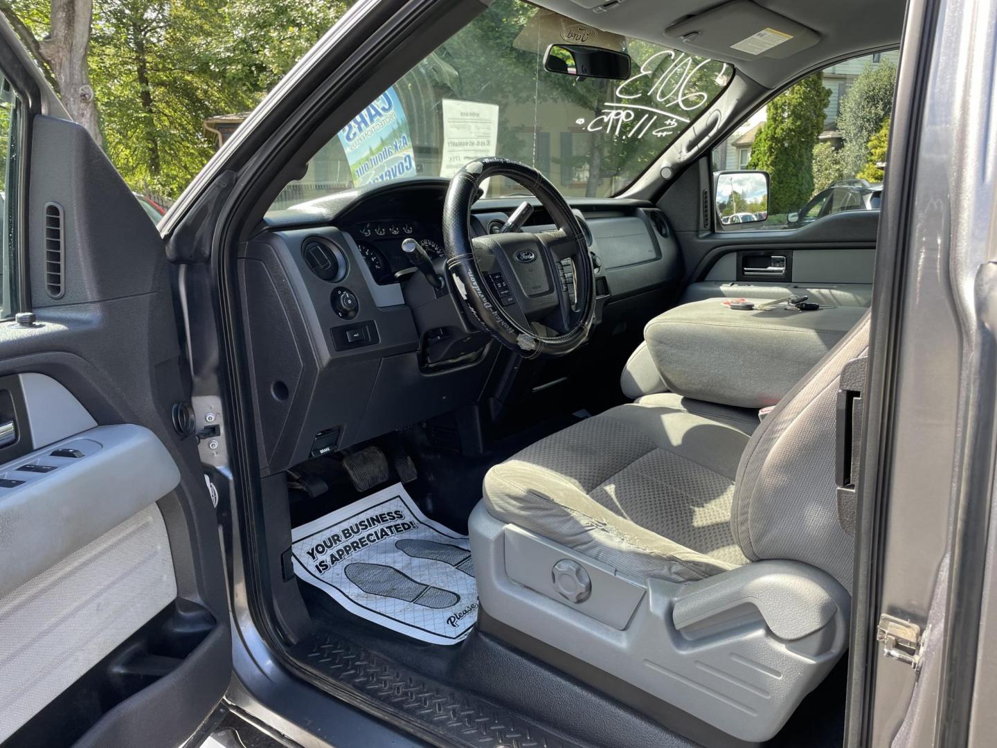 2013 Ford F-150 Lariat SuperCab 6.5-ft. Bed 4WD (1FTFX1EF8DF) with an 5.0L V8 engine, 6-Speed Automatic transmission, located at 101 N. Main Street, Muncy, PA, 17756, (570) 546-5462, 41.207691, -76.785942 - Photo#4