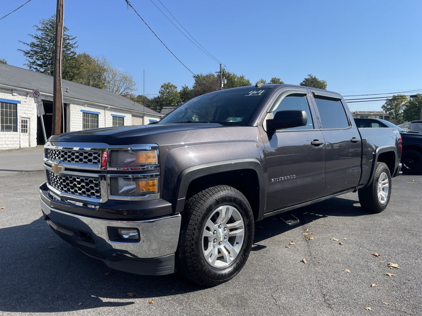 2014 Chevrolet Silverado 1500 1LT Crew Cab 4WD (3GCUKREC7EG) with an 5.3L V8 OHV 16V engine, 6-Speed Automatic transmission, located at 101 N. Main Street, Muncy, PA, 17756, (570) 546-5462, 41.207691, -76.785942- Photo#0