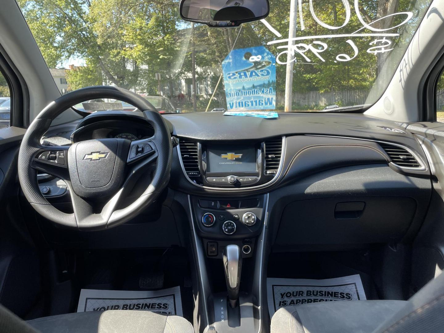 2017 silver Chevrolet Trax LT AWD (3GNCJPSB0HL) with an 1.4L L4 DOHC 16V engine, 6A transmission, located at 101 N. Main Street, Muncy, PA, 17756, (570) 546-5462, 41.207691, -76.785942 - Photo#4