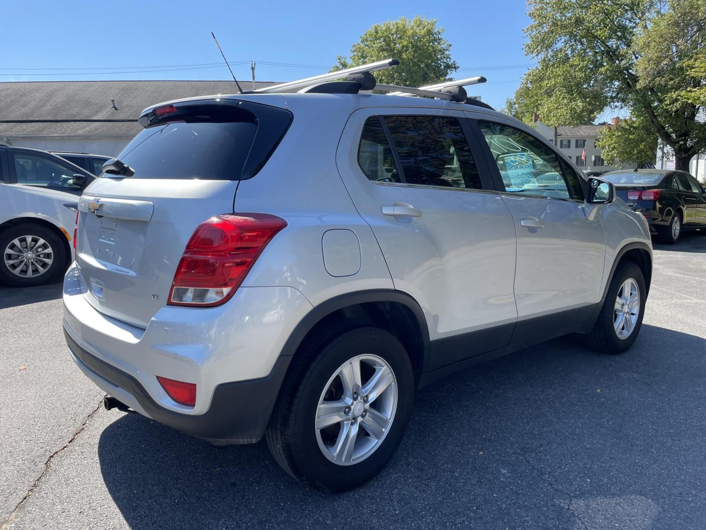 2017 silver Chevrolet Trax LT AWD (3GNCJPSB0HL) with an 1.4L L4 DOHC 16V engine, 6A transmission, located at 101 N. Main Street, Muncy, PA, 17756, (570) 546-5462, 41.207691, -76.785942 - Photo#3