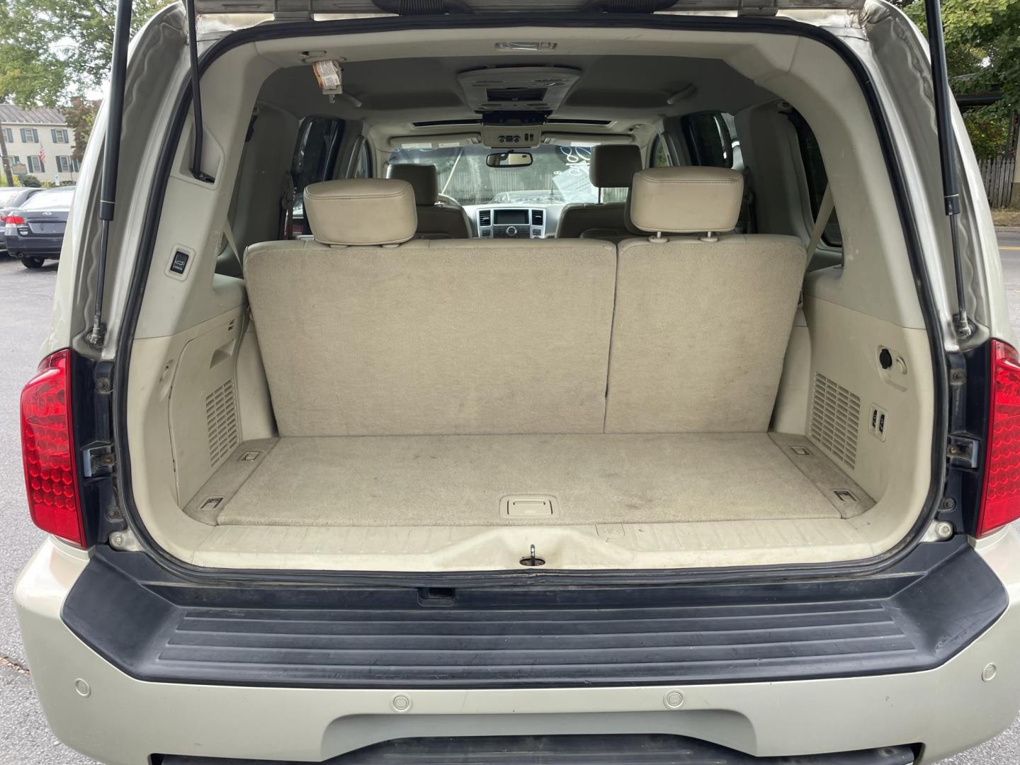 2008 Infiniti QX56 RWD (5N3AA08DX8N) with an 5.6L V8 DOHC 32V engine, 5-Speed Automatic Overdrive transmission, located at 101 N. Main Street, Muncy, PA, 17756, (570) 546-5462, 41.207691, -76.785942 - Photo#8