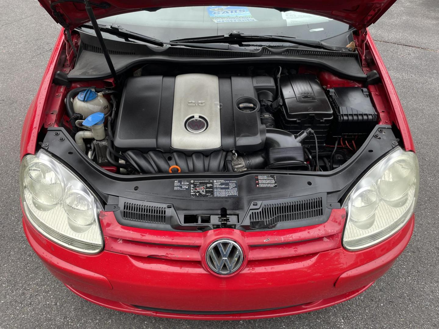 2007 Volkswagen Rabbit 4-Door (WVWCR71K97W) with an 2.5L L5 DOHC 20V engine, 5-Speed Manual Overdrive transmission, located at 101 N. Main Street, Muncy, PA, 17756, (570) 546-5462, 41.207691, -76.785942 - Photo#7