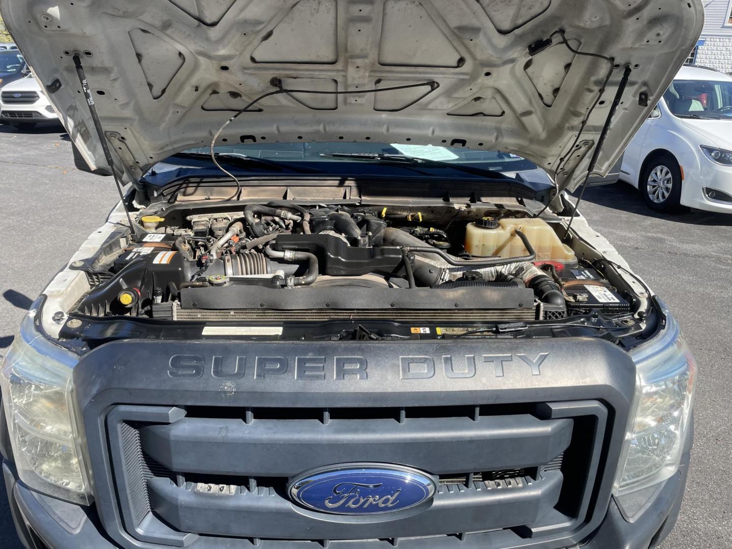 2014 White Ford F-450 SD SuperCab DRW 2WD (1FD9X4GT6EE) with an 6.7L V8 OHV 16V DIESEL engine, located at 101 N. Main Street, Muncy, PA, 17756, (570) 546-5462, 41.207691, -76.785942 - Photo#8
