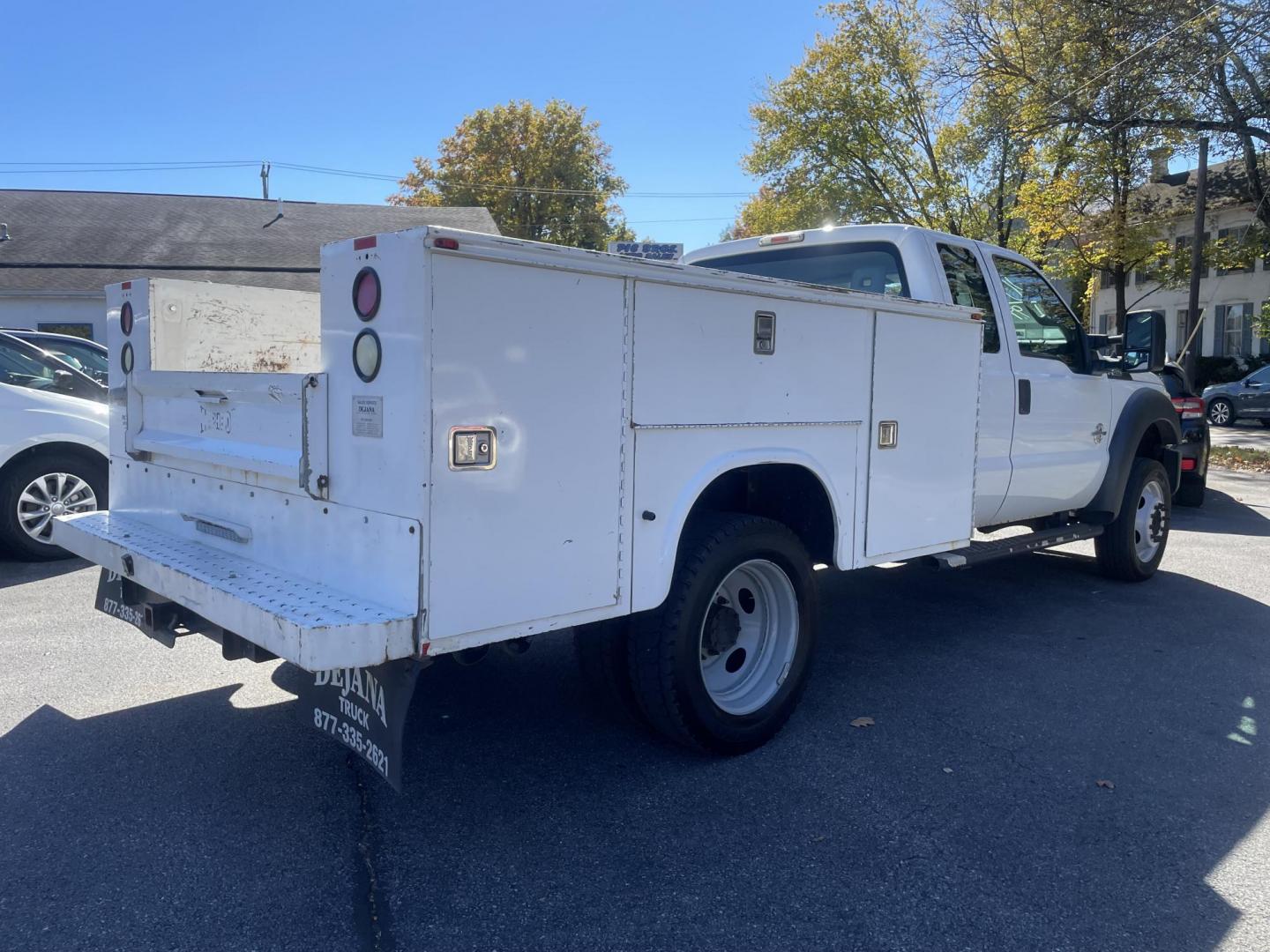 2014 White Ford F-450 SD SuperCab DRW 2WD (1FD9X4GT6EE) with an 6.7L V8 OHV 16V DIESEL engine, located at 101 N. Main Street, Muncy, PA, 17756, (570) 546-5462, 41.207691, -76.785942 - Photo#4